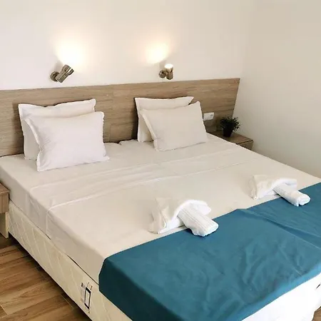 Hotel Largo 2*