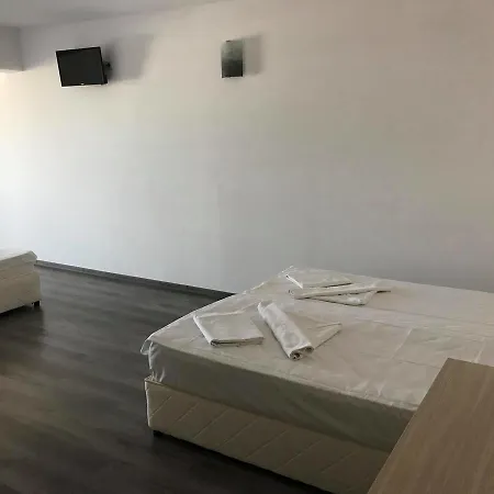 Largo Hotel 2*